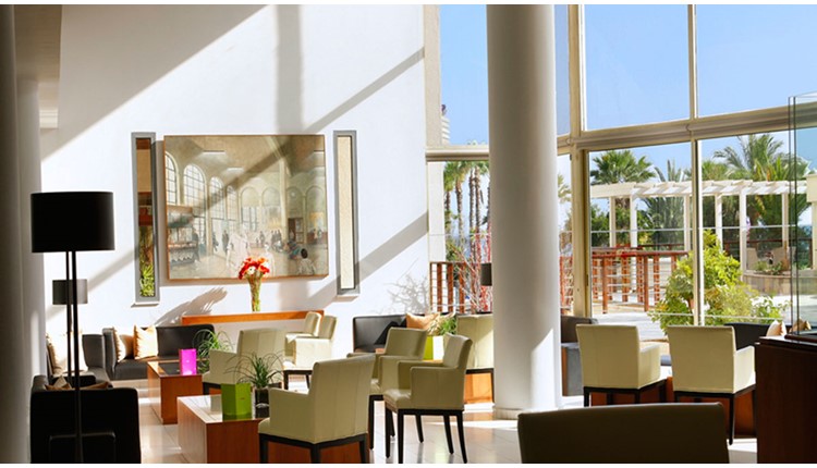 The Golden Bay Beach Hotel, Кипр